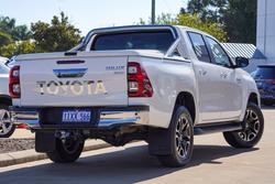 2021 Toyota Hilux SR5