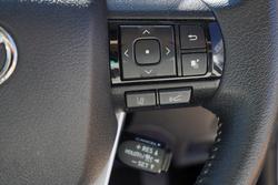 2021 Toyota Hilux SR5