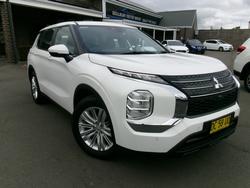 2021 MITSUBISHI OUTLANDER ES 5 SEAT (AWD)