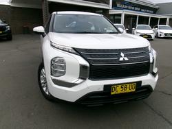 2021 MITSUBISHI OUTLANDER ES 5 SEAT (AWD)