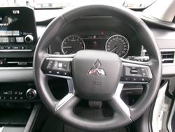 2021 MITSUBISHI OUTLANDER ES 5 SEAT (AWD)