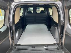 2025 Renault Kangoo LWB Automatic