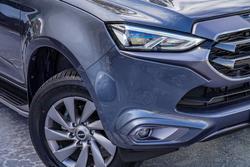 2022 Isuzu MU-X LS-U