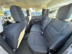 2025 Isuzu
D-MAX LS-M