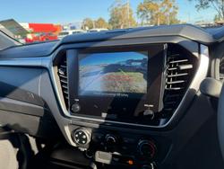 2025 Isuzu
D-MAX LS-M