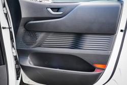 2025 Hyundai STARIA