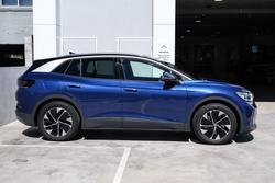 2025 Volkswagen ID.4 Pro