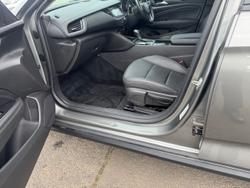 2017 Holden Calais V