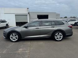 2017 Holden Calais V