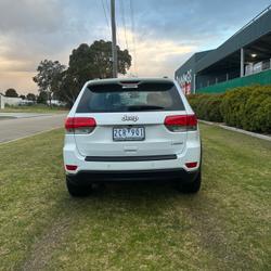 2016 Jeep
                Grand Cherokee Laredo
