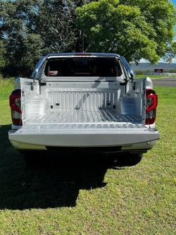 2024 NISSAN NP300 NAVARA ST