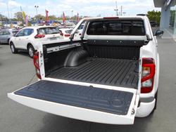 2025 Nissan Navara ST-X