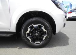 2025 Nissan Navara ST-X