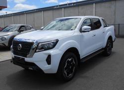 2025 Nissan Navara ST-X