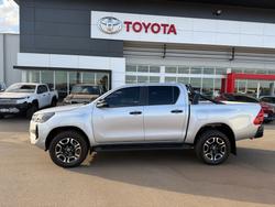 2025 Toyota Hilux SR5 Silver