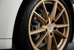 2021 Porsche 911 Carrera