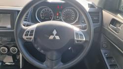 2017 Mitsubishi
Lancer ES Sport