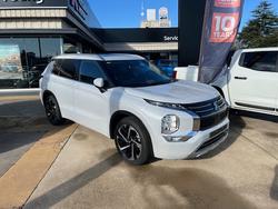 2024 MITSUBISHI
OUTLANDER EXCEED