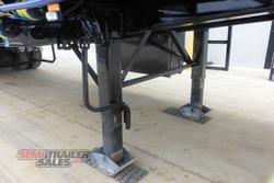 2005 Maxitrans 22 Pallet Flat Top