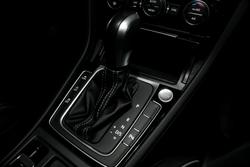 2020 Volkswagen
                Golf R