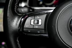 2020 Volkswagen
                Golf R