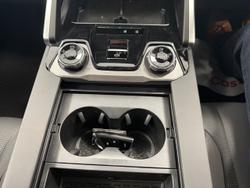 2025 LDV D90 EXECUTIVE