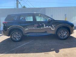 2025 Nissan X-TRAIL ST 2WD