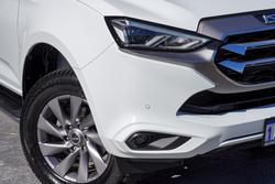 2022 Isuzu MU-X LS-U