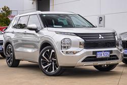 2022 Mitsubishi Outlander Exceed