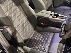 2025 Peugeot 5008 GT Premium Hybrid