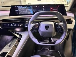 2025 Peugeot 5008 GT Premium Hybrid