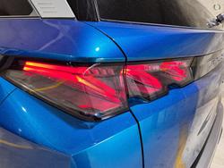 2025 Peugeot 5008 GT Premium Hybrid