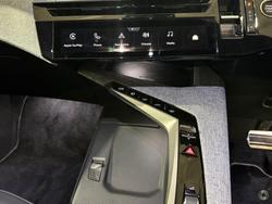 2025 Peugeot 5008 GT Premium Hybrid