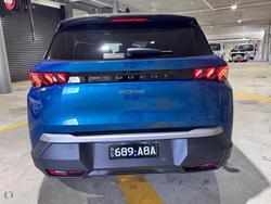 2025 Peugeot 5008 GT Premium Hybrid