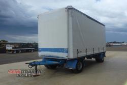 2008 Maxitrans 10 Pallet Dog Curtainsider