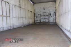 2008 Maxitrans 10 Pallet Dog Curtainsider