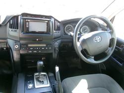 2015 TOYOTA
LANDCRUISER GX (4x4)