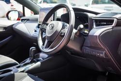 2025 Toyota COROLLA SX