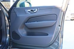 2026 Volvo XC60 Plus B5 Bright