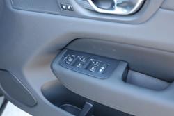 2026 Volvo XC60 Plus B5 Bright