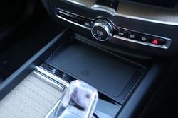 2026 Volvo XC60 Plus B5 Bright