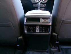 2020 ISUZU
D-MAX LS-M (4x4)