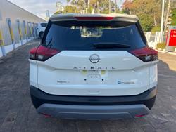 2025 Nissan X-TRAIL ST-L e-POWER
