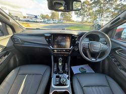2026 Isuzu MU-X LS-T