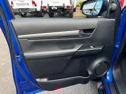 2022 Toyota Hilux 4x4 Hilux 4x4 Rogue 2.8L T Diesel Automatic Double Cab C222140 001