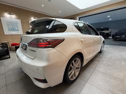 2014 Lexus CT 200h. HYBRID CT200h Luxury 1.8L Hybrid CVT Hatch