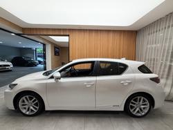 2014 Lexus CT 200h. HYBRID CT200h Luxury 1.8L Hybrid CVT Hatch