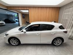 2014 Lexus CT 200h. HYBRID CT200h Luxury 1.8L Hybrid CVT Hatch