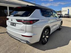 2025 MITSUBISHI Outlander EXCEED TOURER