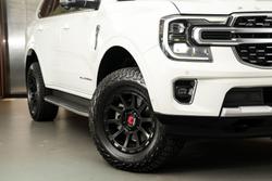 2023 Ford Everest Platinum